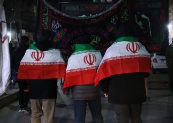 مردم خوی هر شب فریاد انتقام از شیاطین صهیونیستی آمریکایی را سر میدهند.